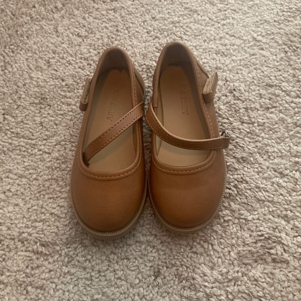 New Old Navy Brown Mary Jane Shoes - No tags